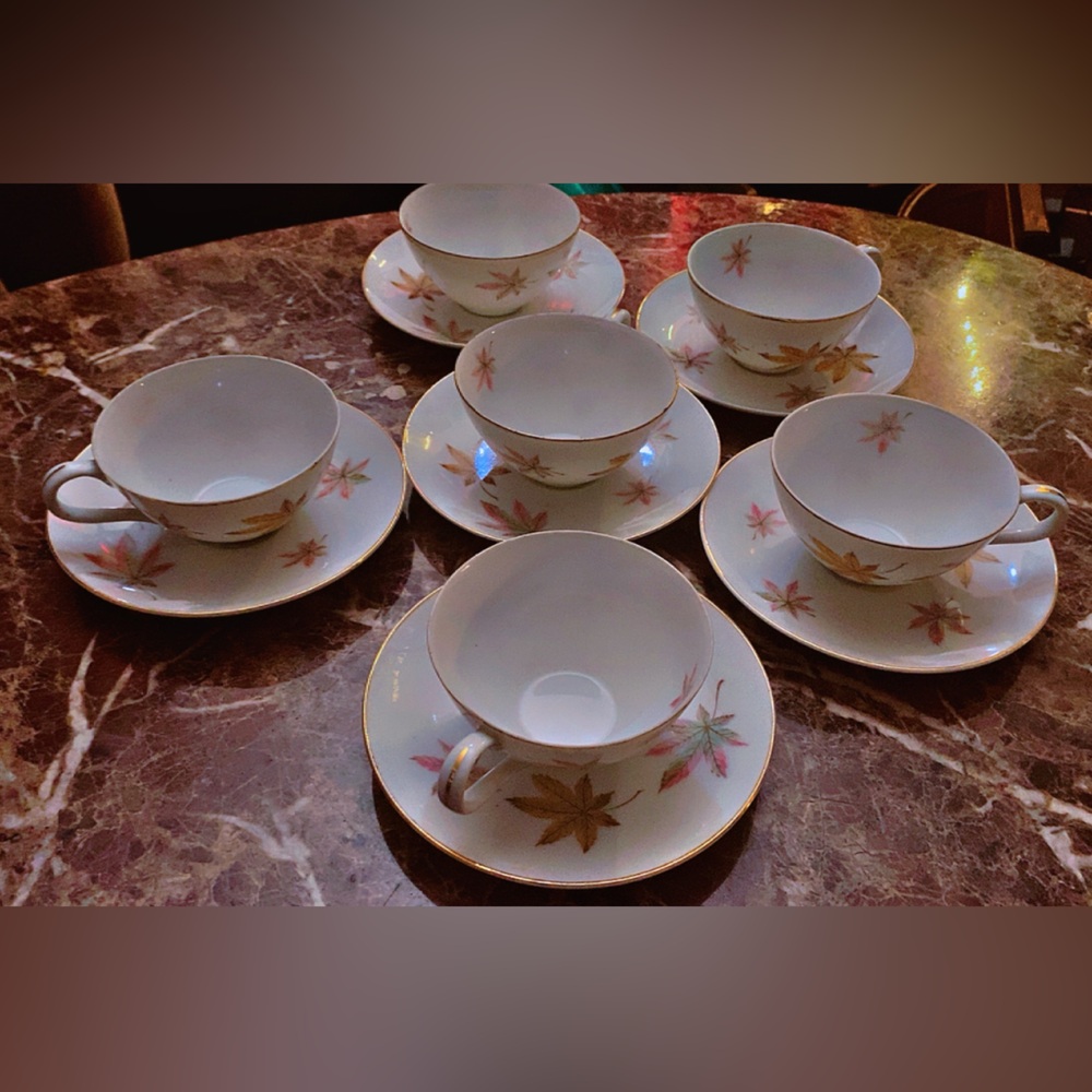 VINTAGE ROYAL MING TEA CUP & SAUCER SET